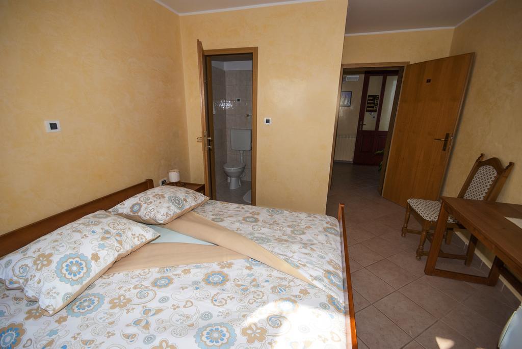 Lena Apartmán Premantura